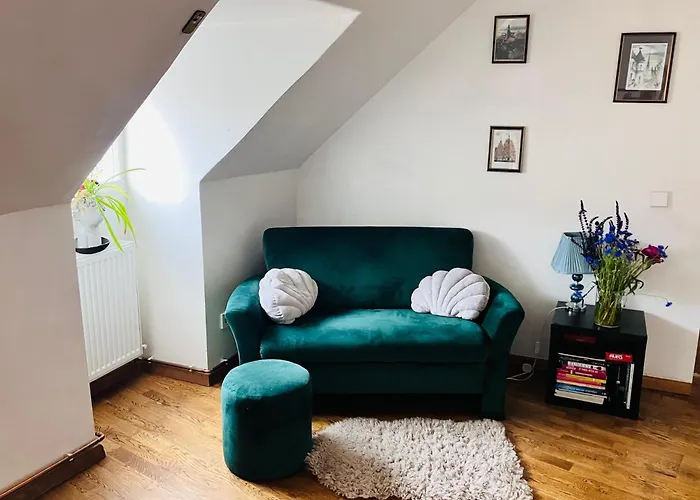 Apartment Square In Old *